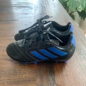 Kids size 11 Adidas soccer cleats
